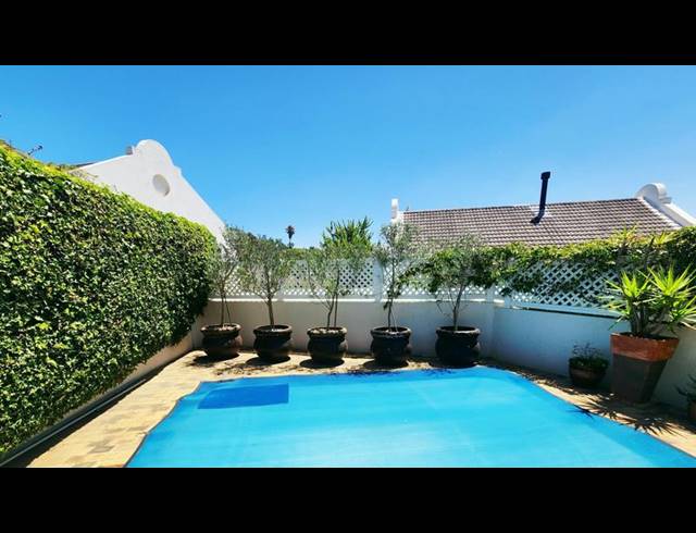 2 BEDROOM TOWNHOUSE FOR SALE IN AURORA